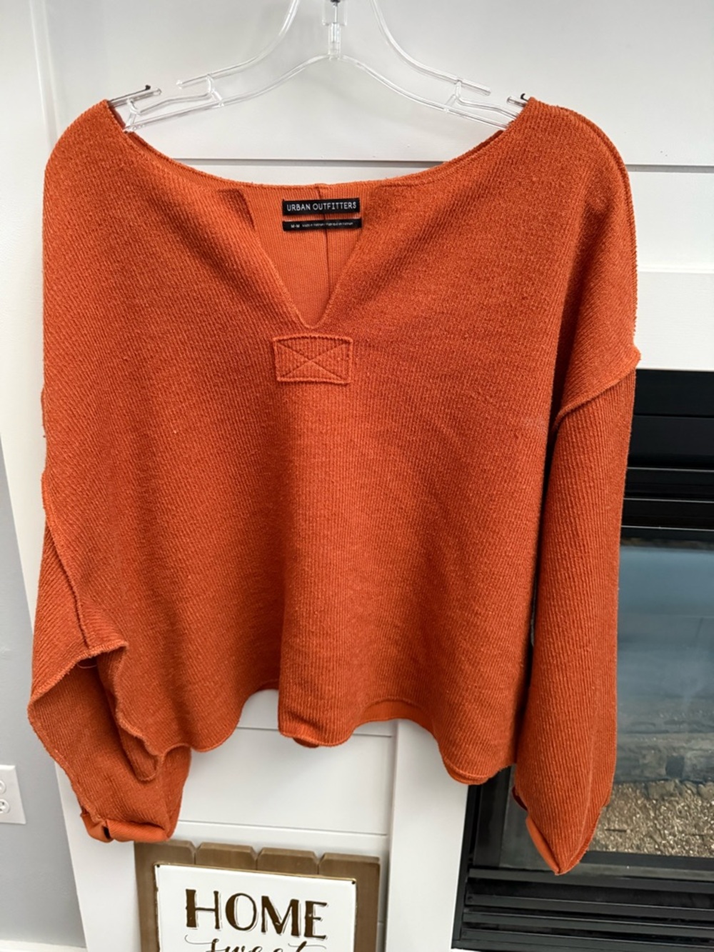 Urban Outfitters Rust Orange V-Neck Boxy Sweater size M boho trendy oversized